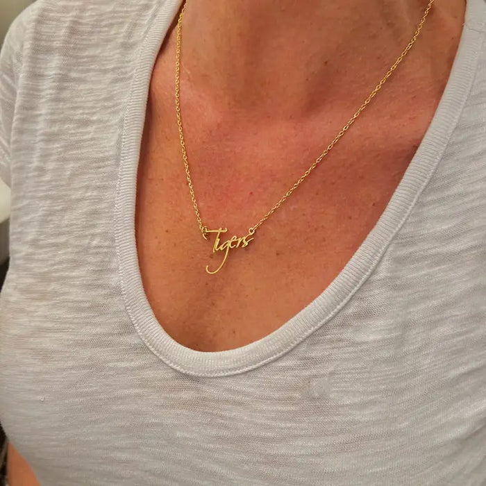 Steele Sloan Design Tigers Script Necklace - Gold